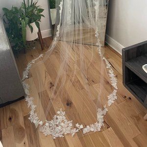 Ines Di Santo Sanibel Veil